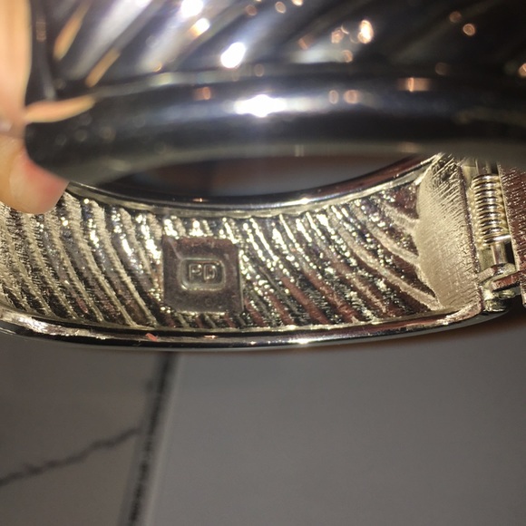 Silver Cuff - Picture 5 of 5